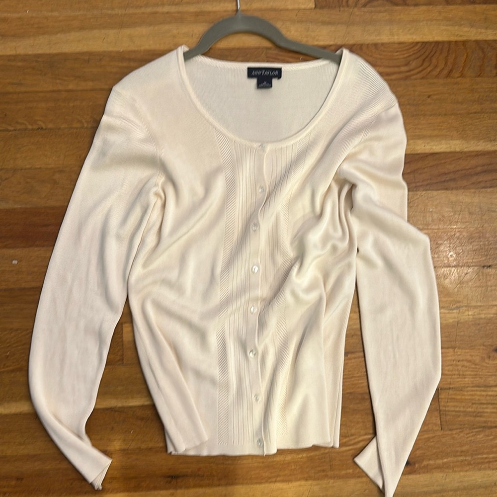 Ann Taylor Medium